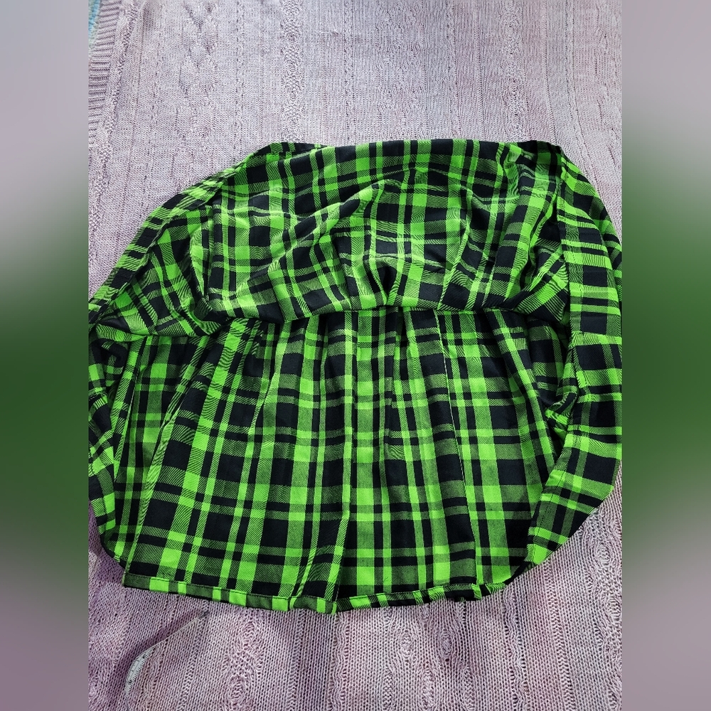 Hot Topic Plaid Green Skirt with Chain Size 3 - Picture 13 of 16